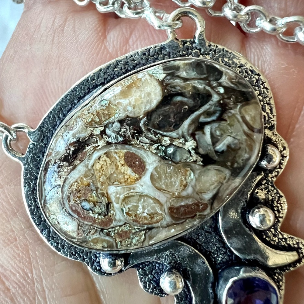 925 WOW WOW! Turitella Fossil Luna Moon Necklace - Picture 8 of 11